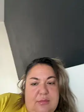 MikyVesela webcam