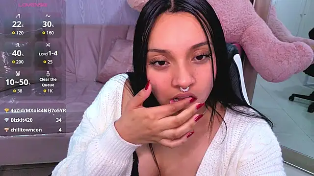 lia_harper_t