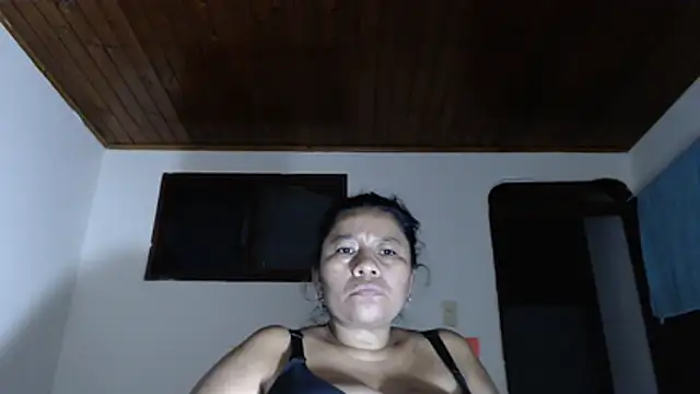 adrixxx38 webcam
