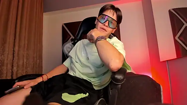 Axel_Royce webcam