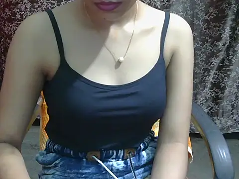 Adorable_Ayesha webcam