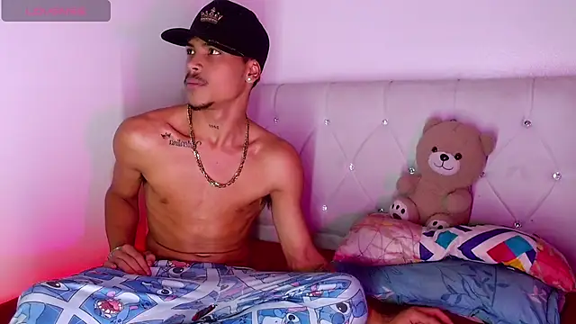 Angel_foxc13 webcam