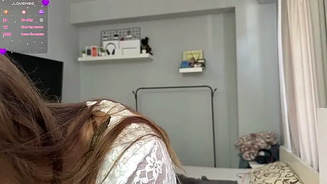 selena_favn live cam on StripChat