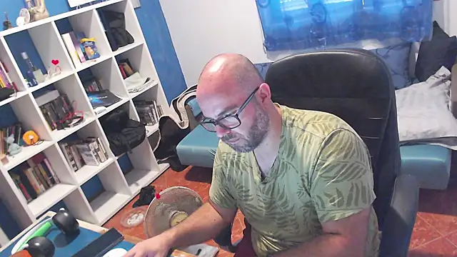 ravingr4d4