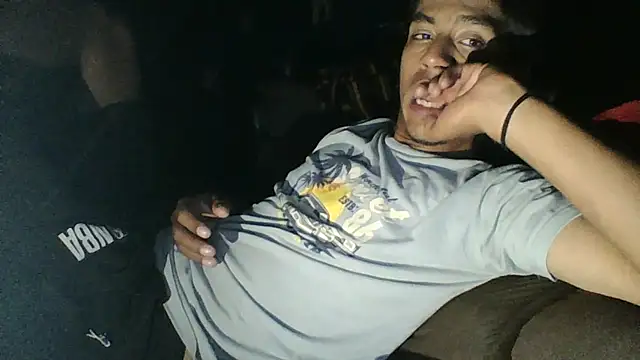 AlexAlejandro13 webcam