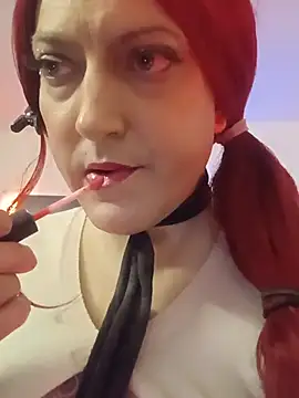 sissytrapdolly24 webcam