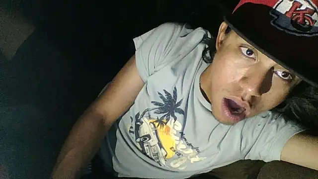AlexAlejandro13 webcam