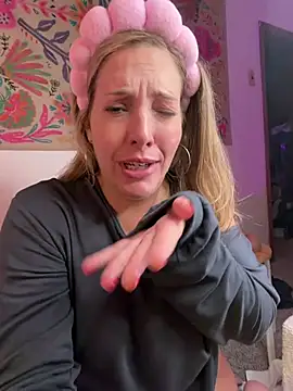 le modèle hollyharmd est en webcam porno dans un show sur le site stripchat, il possède les tags suivants: girls,ahegao,american,american-blondes,american-milfs,anal,anal-blondes,anal-creampie,anal-doggy-style,anal-fingering,anal-masturbation,anal-milfs,anal-toys,anal-white,big-ass,big-ass-anal,big-ass-big-tits,big-ass-creampie,big-ass-doggy-style,big-ass-milf