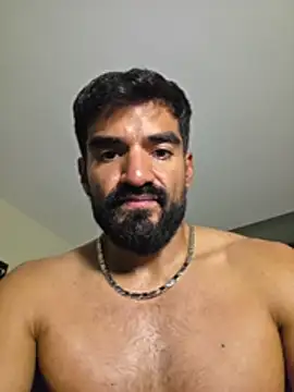 piggylatino live cam on StripChat