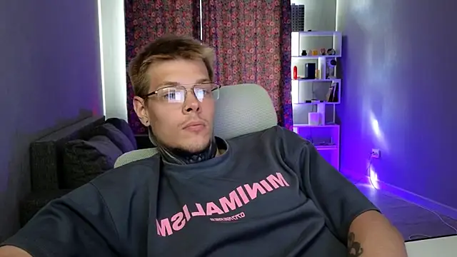 DENIS_HERE
