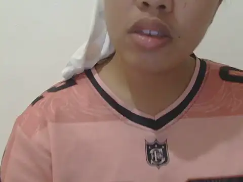 ChubbyButty live cam on StripChat