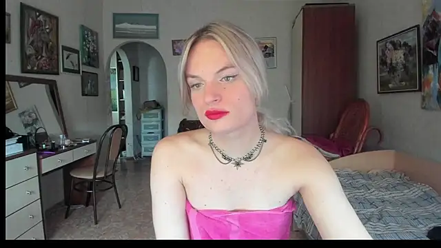 milliKira006 webcam