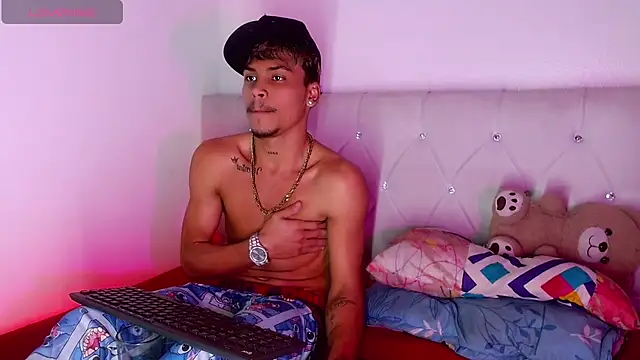Angel_foxc13 webcam
