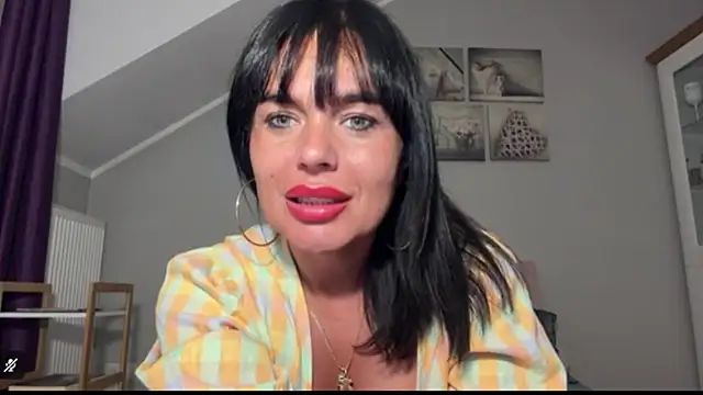 jennyfantasy - JennyFantasy's free webcam - UK Sex Cams
