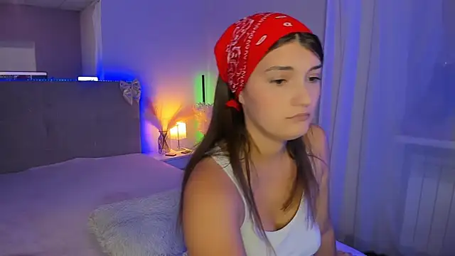 Laura_Leee webcam