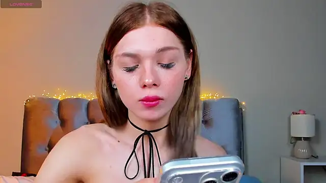 Blondy_Fina webcam