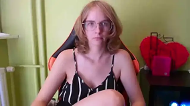 juicyPenny webcam