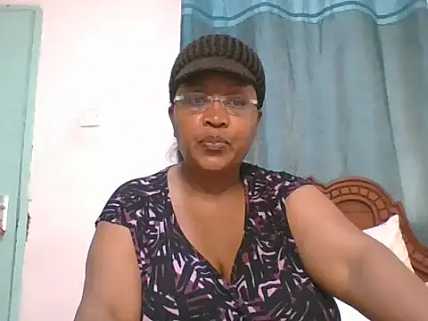 peacechloe webcam
