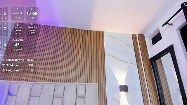 SckarletBloom webcam