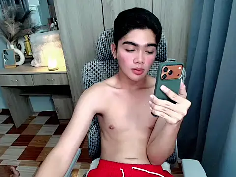 ItsKenny webcam