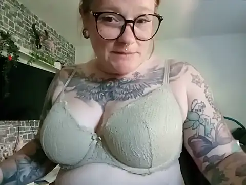 TinkTink87 webcam