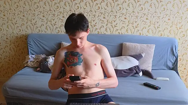 arlekincrop (M young) - ticket show cum show