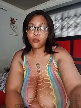 ShantelBootyBoobs live cam on StripChat
