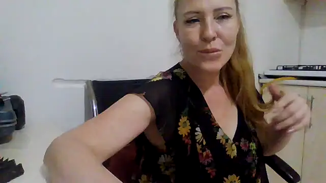 Lorinama live cam on StripChat