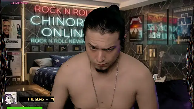 chino_roz live cam on StripChat