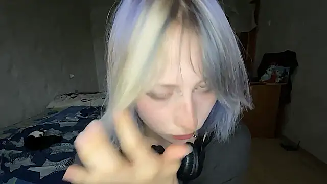 Shinecirtus22 live sex cam