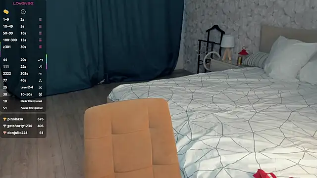 KarinStfleur webcam