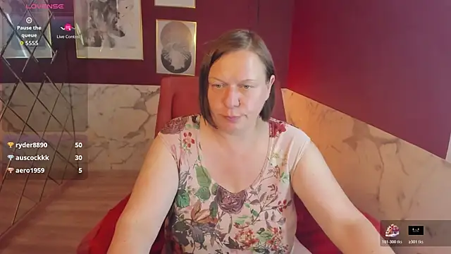 KellyPerfection webcam