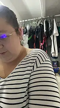 Chloee_Peach