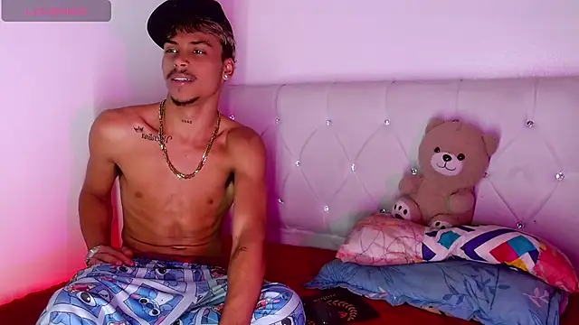 Angel_foxc13 webcam