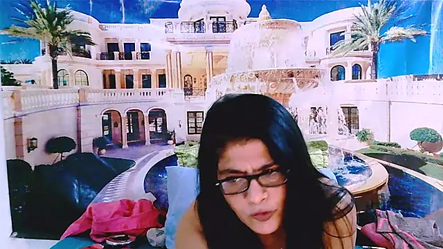 IndianAllure live webcam
