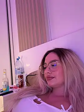 mollyxxx webcam