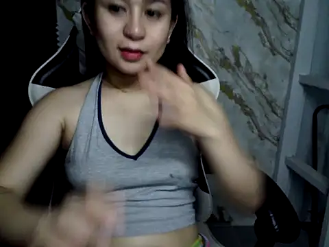 mia_2022 (Ask my age) - please help to reach my quota thank u