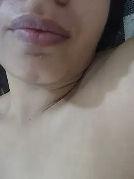 CuteSarikaLIVE webcam