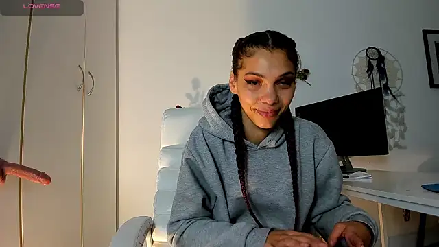 TattoedLexi_ webcam