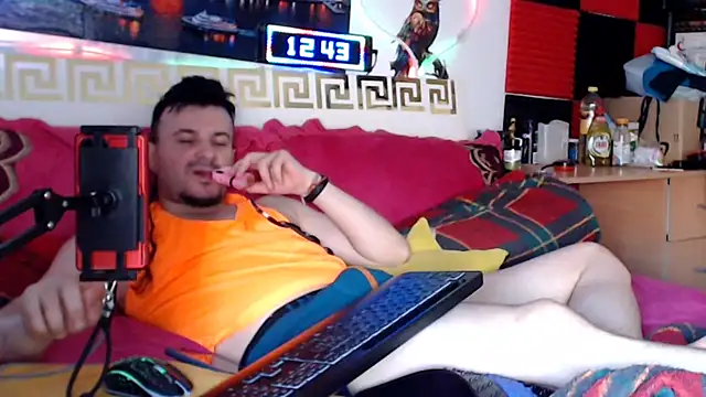 Hugec0ck007 webcam