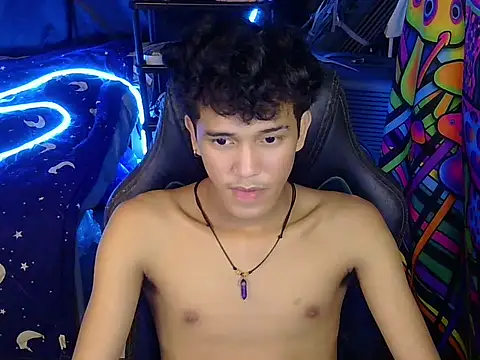 hugekenbigcock webcam
