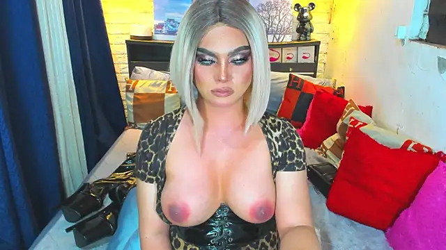 Modèle: BlondePlaymateQueen