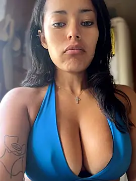 Risky_Workouts live webcam