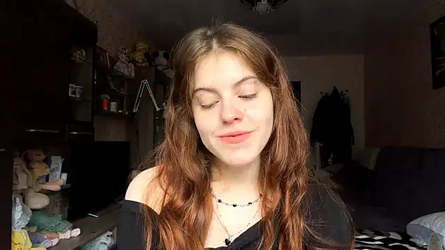 BuzzingRaid live cam on StripChat