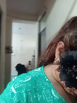 hot-punjabi-couple live cam on StripChat