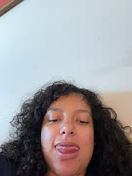 allybluee777 live cam