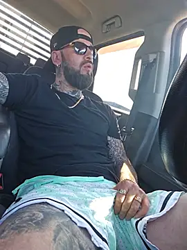 Beardedtattood webcam