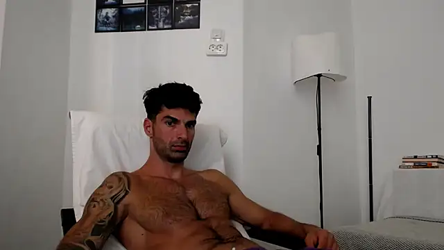 Verycutex live cam on StripChat