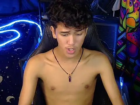 hugekenbigcock webcam