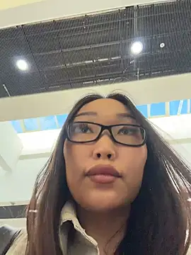 trytomakememoam webcam